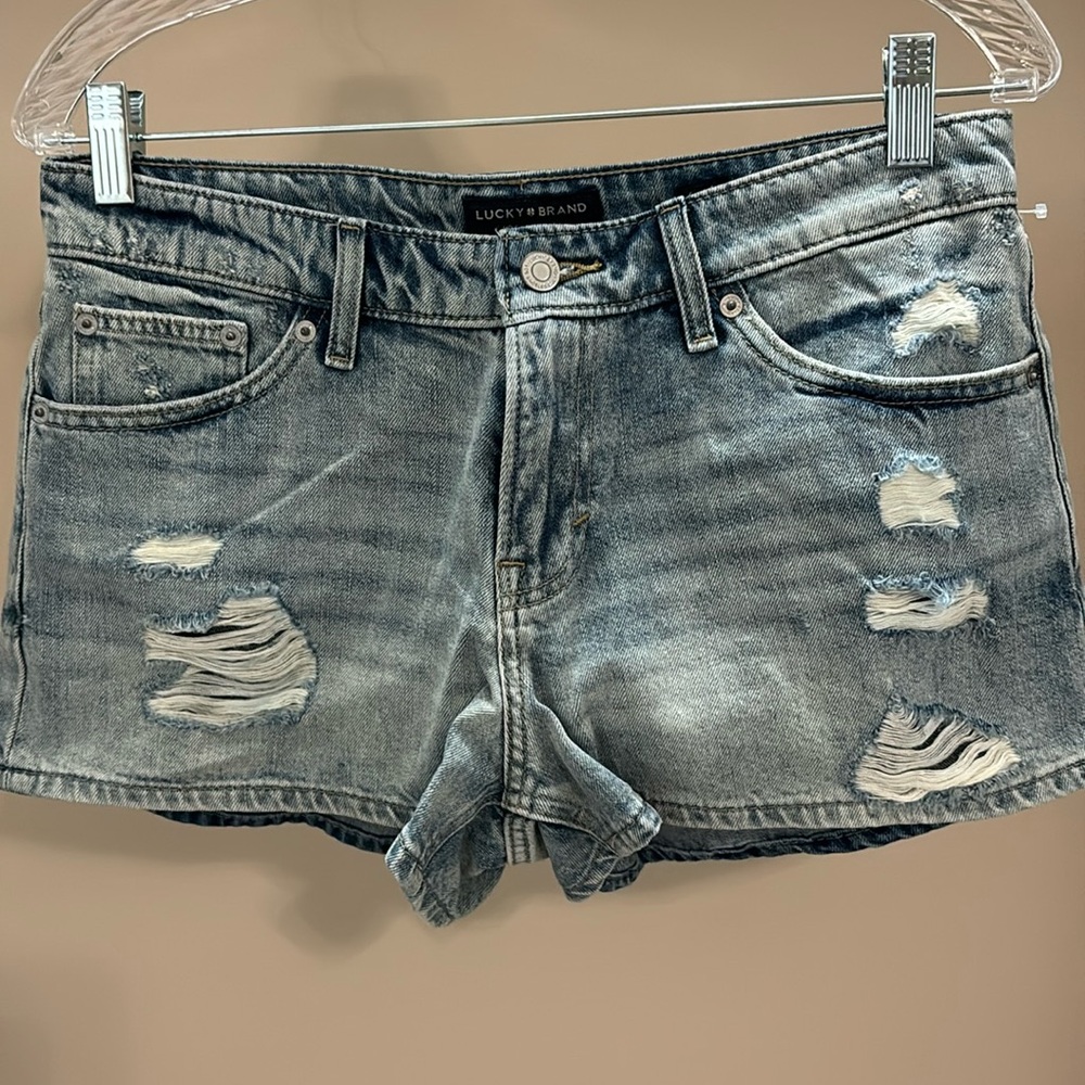 NWOT Lucky Brand Jean shorts distressed